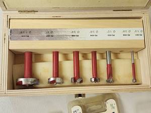 lot 157 image: Assorted Woodworking Forstner Bits and Router Bits