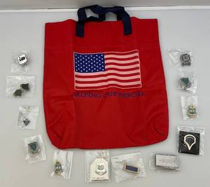 lot 68 image: Misc. Vintage Military Pins & Bag