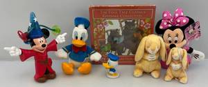 lot 100 image: Misc. Disney Items