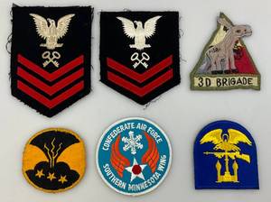lot 70 image: Misc. Vintage Military Patches