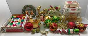 lot 170 image: Misc. Vintage Christmas Items