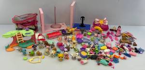 lot 178 image: Vintage Pet Shop Toys & More