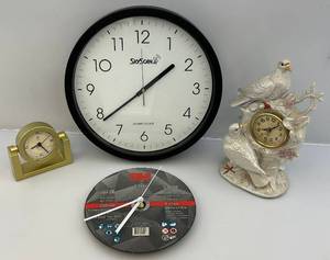 lot 192 image: Misc. Vintage Clocks (All Seem To Work)