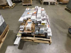 lot 65 image: WHOLESALE PALLET LOT OF WINDOW BLINDS
