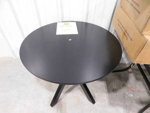 lot 129 image: 38 Round Wood Table