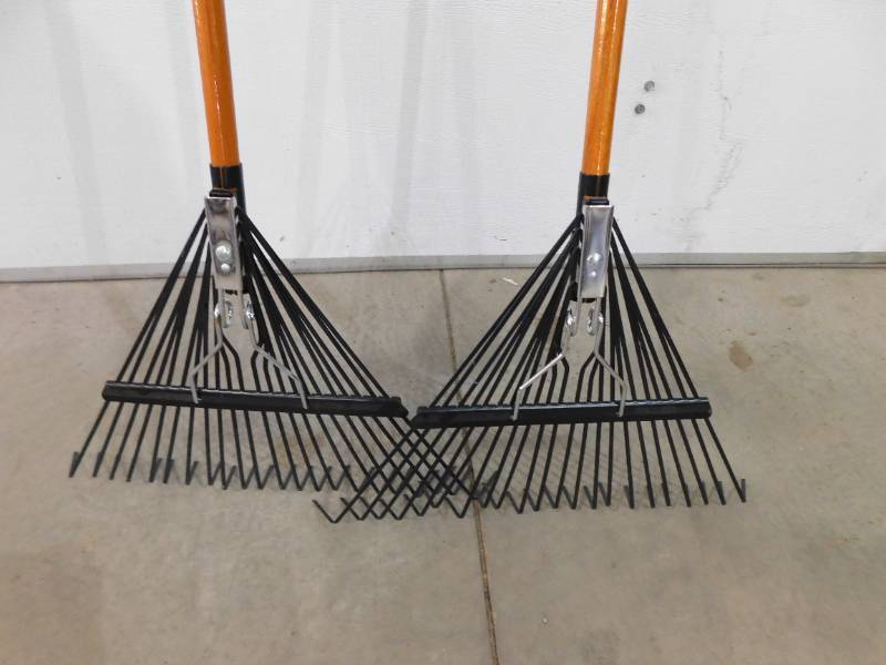 (2) Husky 53 in. Long Wood Handle 22 in. Steel Leaf Rake