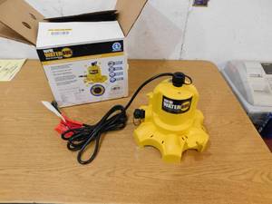 Wayne 16 HP WaterBUG Submersible Utility Pump with Multi-Flo Technology