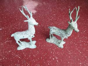 lot 18 image: 2 Metal deer figures approx 1 foot ...