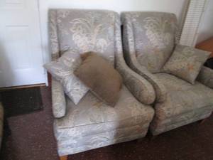 lot 22 image: Pair of oversized chairs...