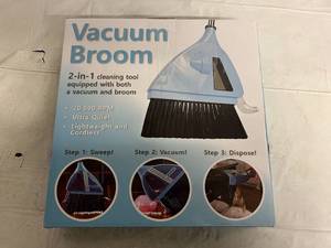 2-in-1 Vacuum Broom Cleaning Tool
