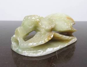 lot 49 image: Old Carved Jade-Like Stone Amulet