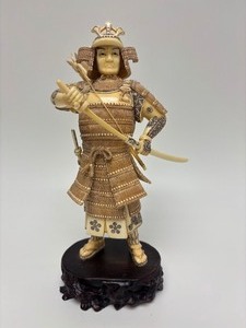 lot 31 image: Carved Vintage Faux Ivory or Bone Japanese Samurai Figure #3
