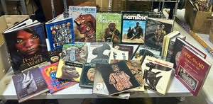 lot 59 image: Collection of Quality Large African Art & Sculpture Coffee Table  Reference Books #4