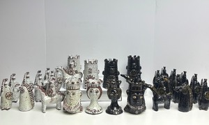 Exceptional LARGE Mid Century Signed Art Pottery Complete Chess Set by Alfaraz Pottery