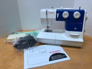 Working Singer E99670 Sewing Machine
