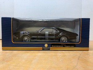 Vintage American Mint 1966 Oldsmobile Toronado