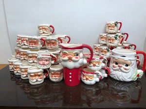 HUGE Lot of Vintage  Retro Santa Cups, Mugs and Pitchers some winking