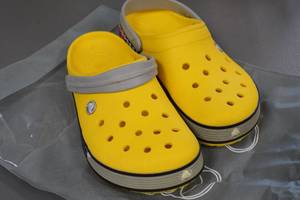 lot 18 image: Yellow I Love NY Crocs Clog Shoes - Size M8W10