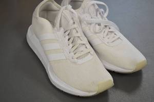 lot 23 image: Adidas White Womens Running Shoes - Size 10.5