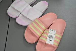 lot 31 image: Lot of 2 Pairs of Adidas Slides - Adilette Aqua and Striped Pattern