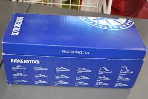 lot 47 image: Birkenstock Honolulu EVA White Sandals - Size 41 (US 10 M8 W)