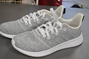 lot 48 image: Adidas Cloudfoam Comfort Sneakers - Mens Size 10.5
