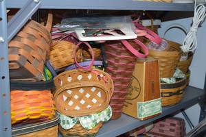 lot 137 image: Lot of Assorted Woven Baskets (Longaberger) with Wooden Box