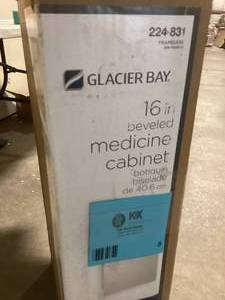 Glacier Bay 16 in. W x 25.9 in. H Rectangular Steel Medicine Cabinet with Mirror   Customer Returns See Pictures