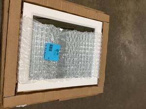 Amanti Art Blanco White 19.5 in. x 23.5 in. Beveled Rectangle Wood Framed Bathroom Wall Mirror in White  Customer Returns See Pictures