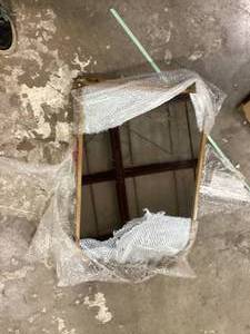 Kate and Laurel Arendahl 21.00 in. W x 31.37 in. H Gold Arch Traditional Framed Decorative Wall Mirror Customer Returns See Pictures