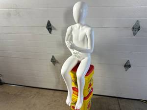 Seated Display Mannequin with Magnetic Removable Arms