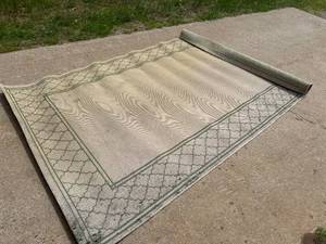 6.5 X 9.5 ft Outdoor Patio Rug