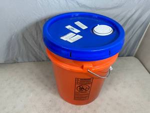 New 5 Gallon Bucket of HE Laundry Detergent