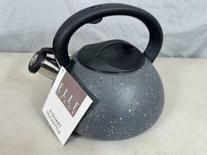 New 3 Quart Tea Kettle