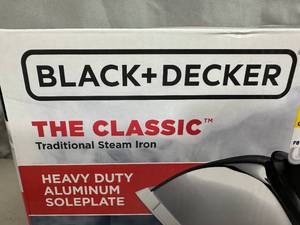 New Black  Decker Traditional Steam Iron