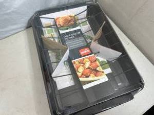 New Large Roaster Pan with Rack