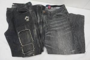 lot 119 image: Mens Size 40W  34L Pants