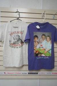 lot 126 image: 2 Small Short Sleeve Ladies Shirts