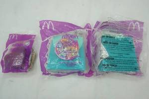 lot 137 image: 2005 McDonalds Raven Toys