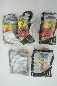 lot 144 image: 2006 McDonalds Happy Meal Toys