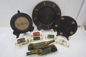 lot 16 image: Candles, Wood Plate Decor, Wine Rest