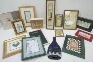 lot 18 image: Variety of Smallmedium Picture Decor, Wine Rest, Believe, Memo chalk board and more