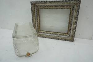 lot 40 image: Vintage Pressed Glass Refrigerator