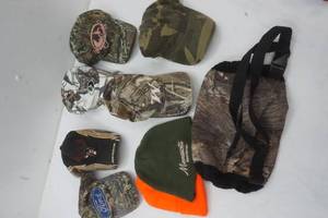 lot 82 image: Orange Beanie, MN Sportsman Beanie and 5 Hats womenMen Hunting Hats