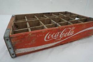 lot 192 image: Coca-Cola Divided wood Crate