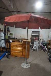 lot 225 image: Crank up Umbrella with Base