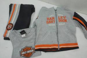 lot 247 image: Kids Harley Davidson Small Long SleevePants Outfit, with zipper hooded sweater in new condition