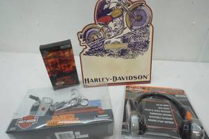 lot 261 image: Harley Davidson Merchandise