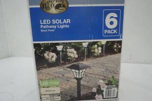 lot 263 image: New 6 Pack of Led Solar Lights