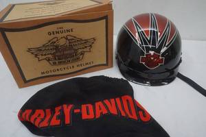 lot 264 image: Harley Davidson helmet